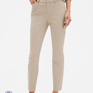 Gap “Slim Cropped”